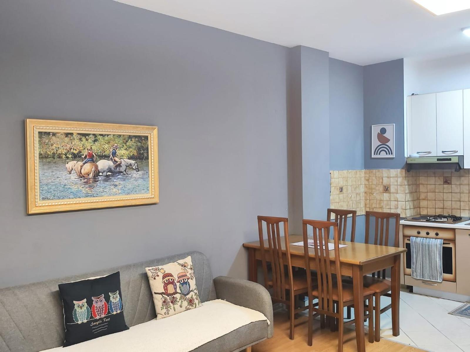 The Best Guesthouse In Tiranë Ngoại thất bức ảnh