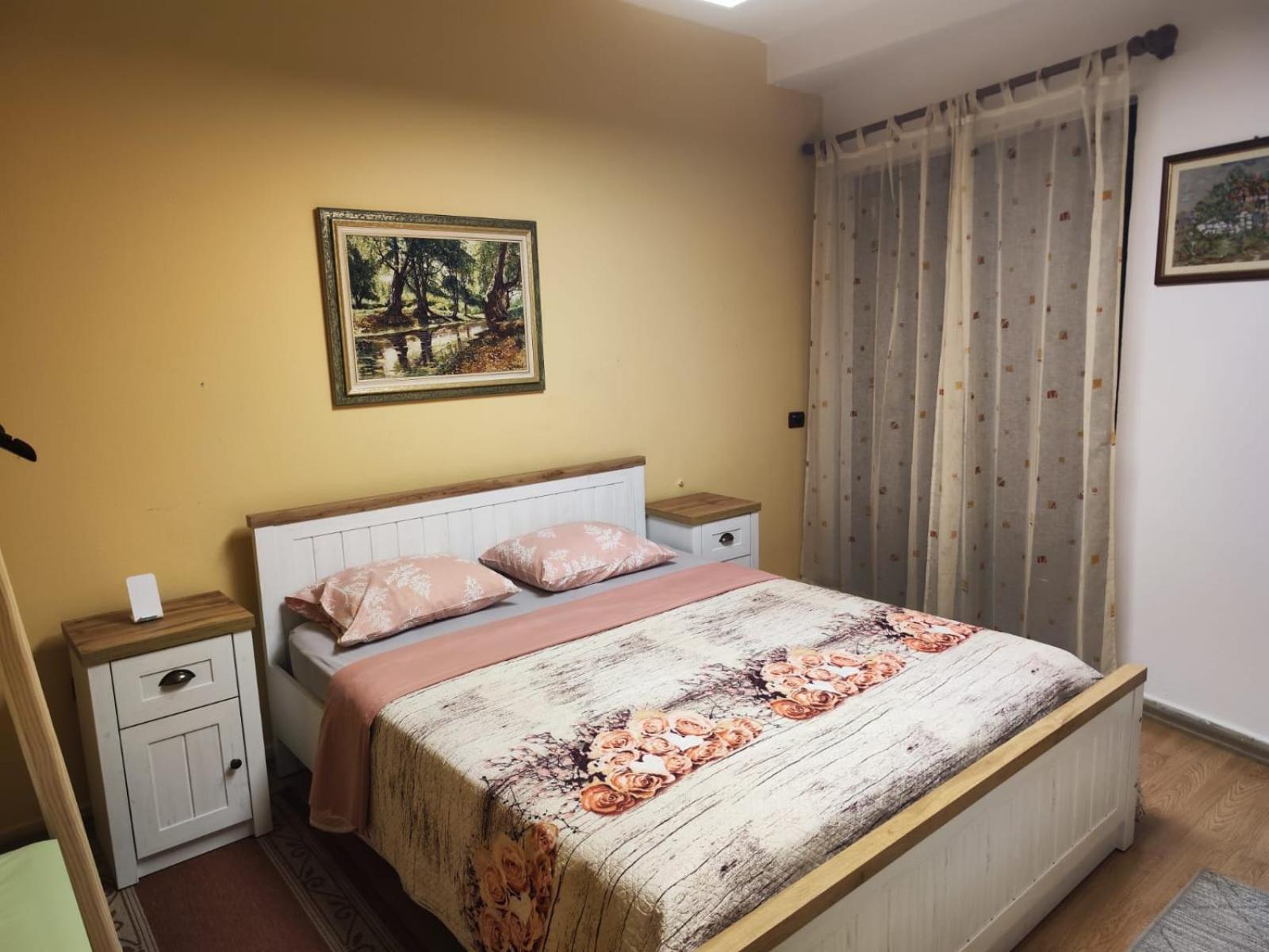 The Best Guesthouse In Tiranë Ngoại thất bức ảnh